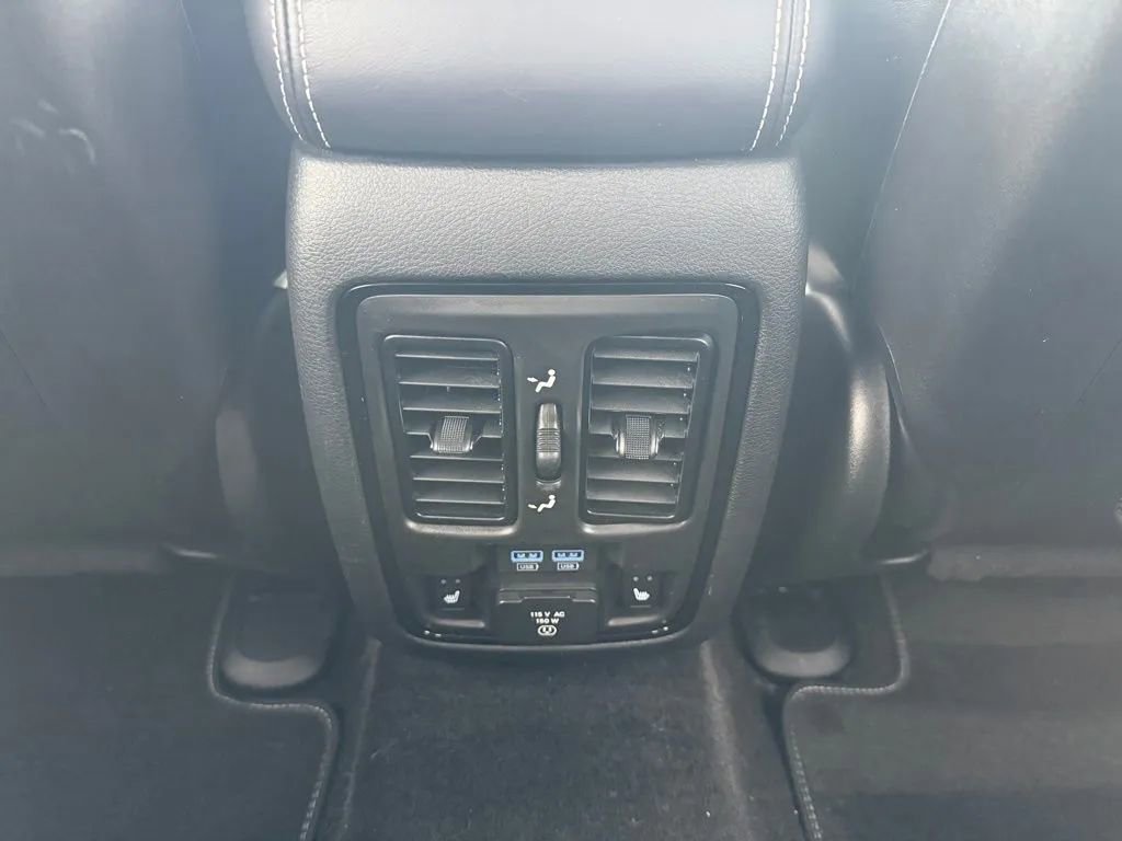 Used 2022 Dodge Durango SRT w/ Technology Group AWD/4WD image 30