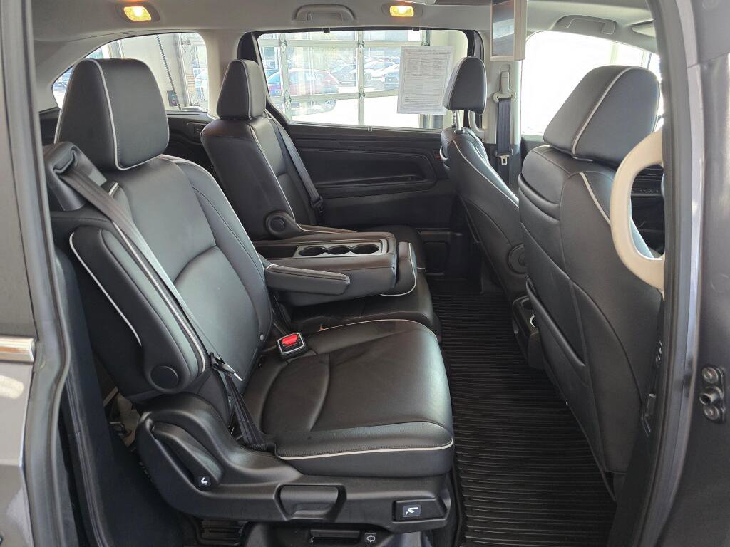 Used 2025 Honda Odyssey Touring image 40