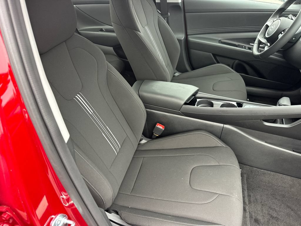 New 2025 Hyundai Elantra SEL FWD image 14
