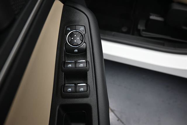 Certified 2024 Ford Edge SEL w/ Convenience Package AWD/4WD image 6