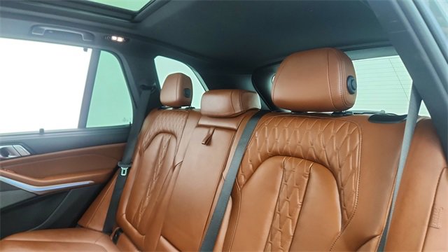Used 2024 BMW X5 M60i image 30