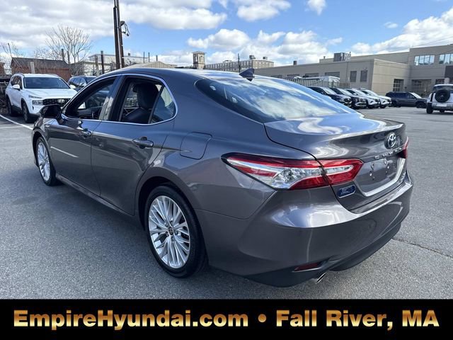 Used 2020 Toyota Camry XLE w/ Sunroof Package image 7