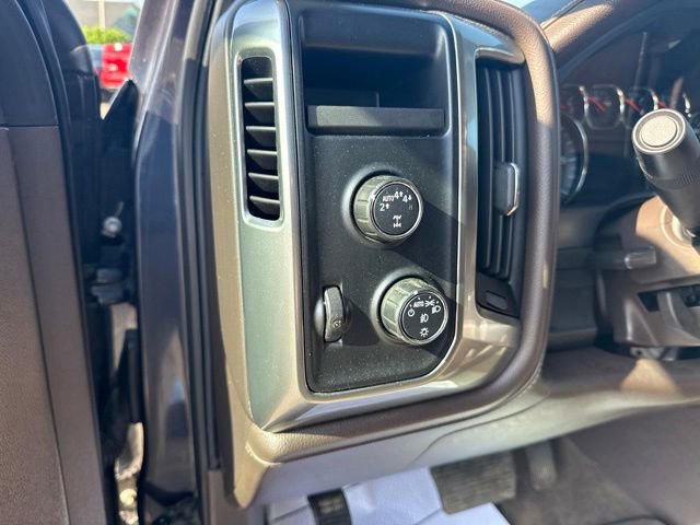 Used 2018 Chevrolet Silverado 1500 LTZ Z71 w/ Centennial Edition AWD/4WD image 15