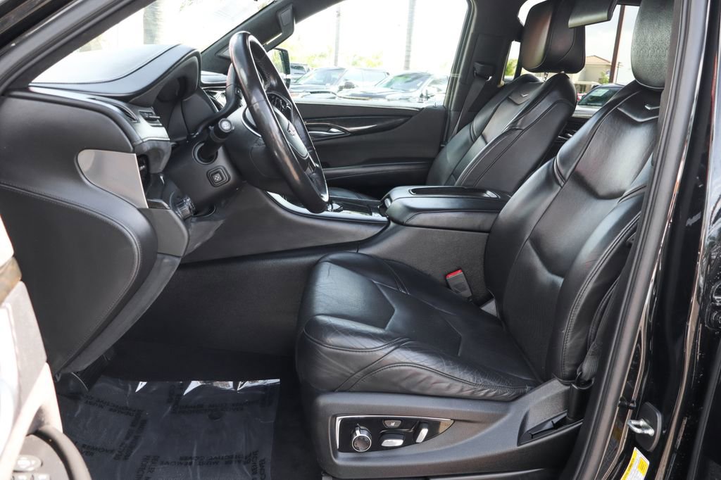 Used 2018 Cadillac Escalade ESV Platinum image 21