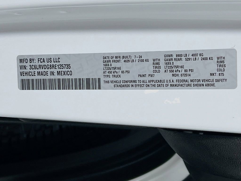 Used 2024 RAM ProMaster 2500 w/ Convenience Group FWD image 29
