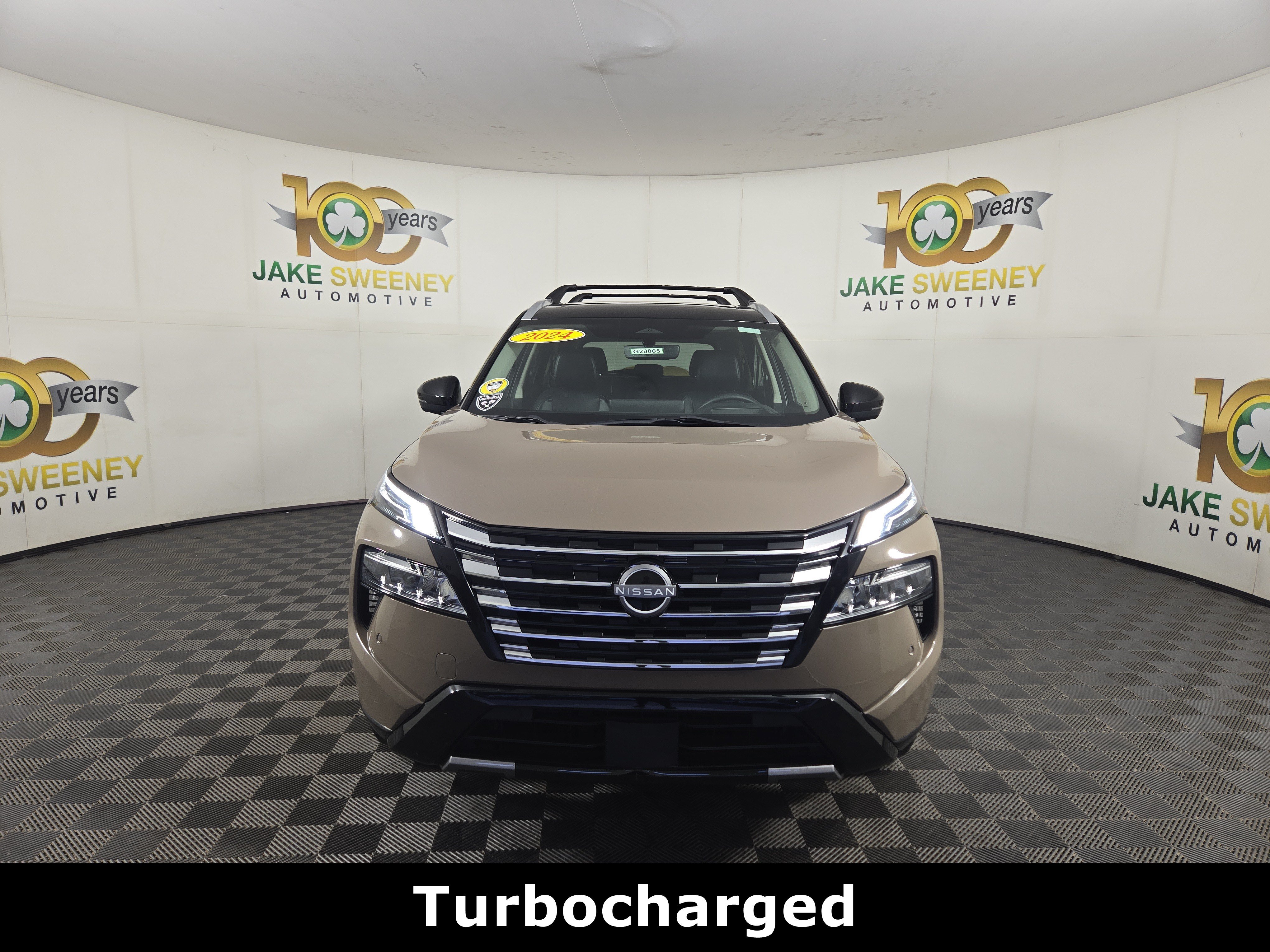Used 2024 Nissan Rogue Platinum w/ Platinum Premium Package AWD/4WD image 2