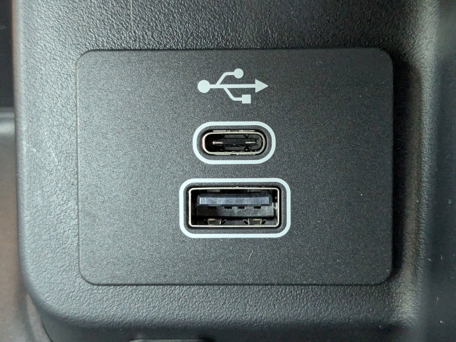 New 2025 Ford Expedition Platinum w/ Stealth Performance Package image 27