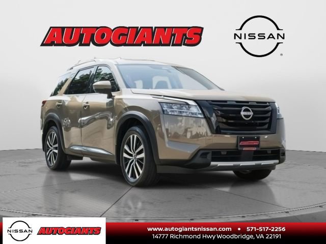 Used 2024 Nissan Pathfinder Platinum w/ Black Appearance Package image 1