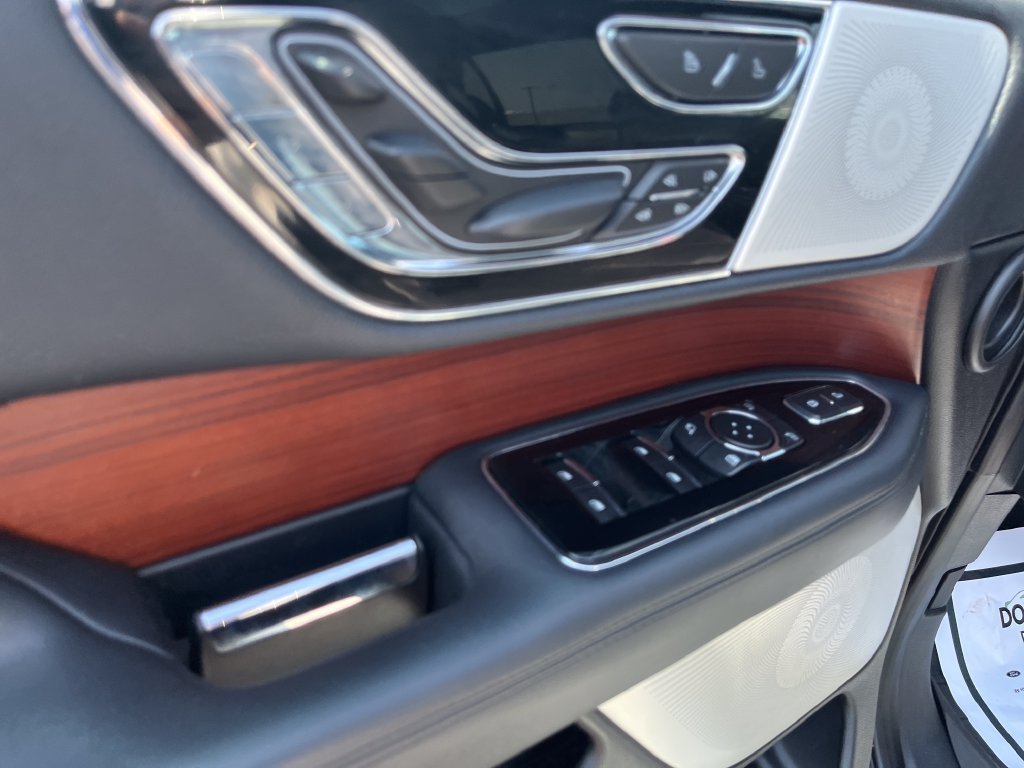 Used 2022 Lincoln Navigator L Reserve AWD/4WD image 10