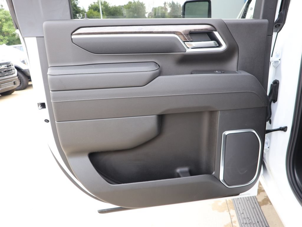 New 2026 Chevrolet Silverado 3500 LTZ w/ LTZ Plus Package AWD/4WD image 28