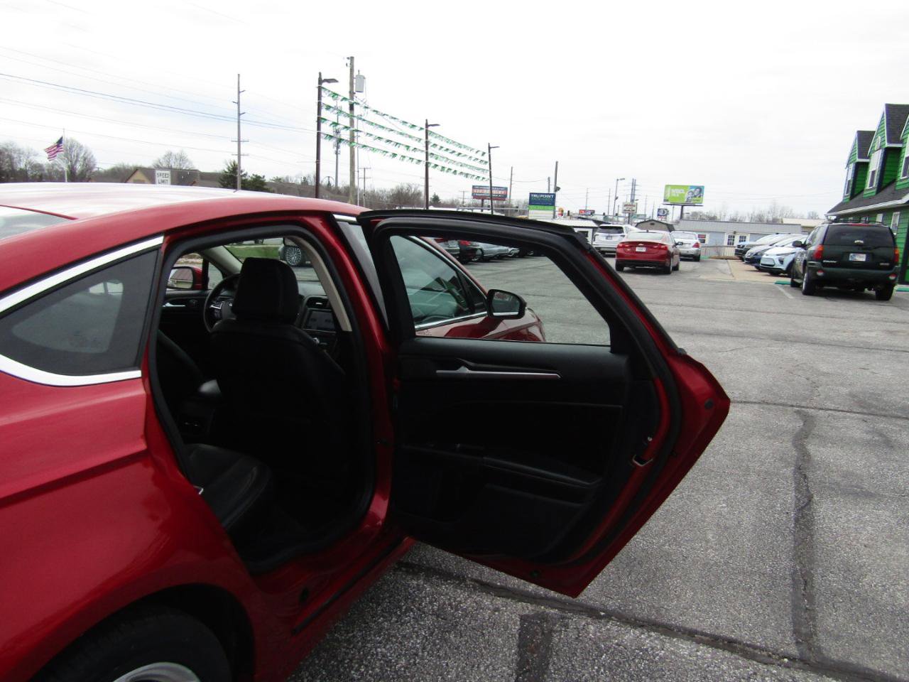 Used 2020 Ford Fusion Energi Titanium FWD image 24