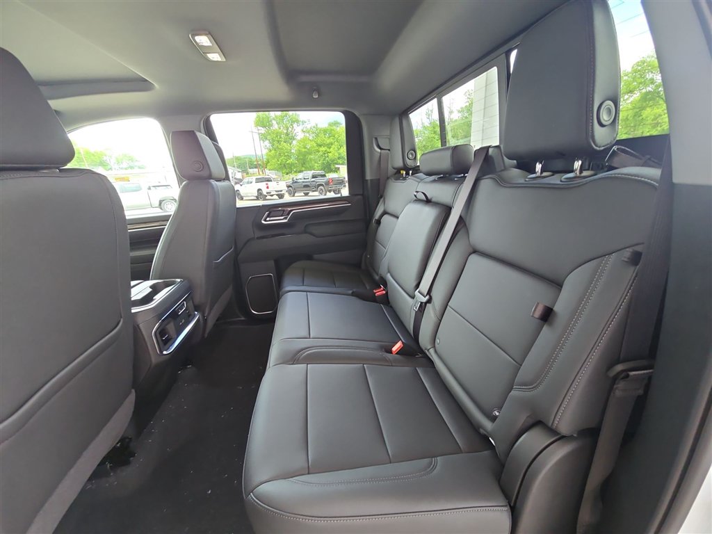 New 2026 Chevrolet Silverado 2500 LTZ w/ LTZ Convenience Package AWD/4WD image 25