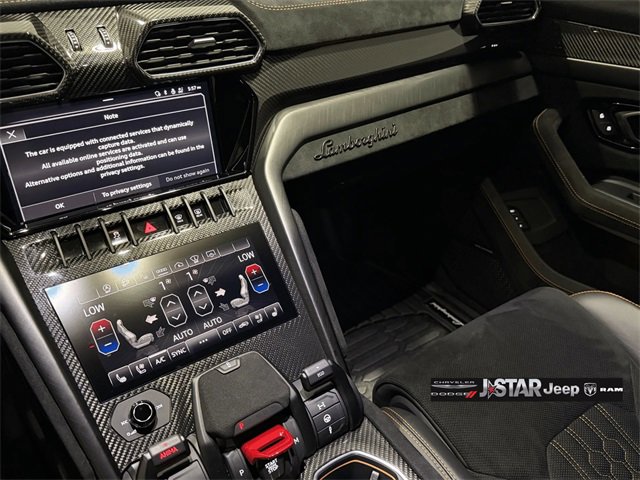Used 2023 Lamborghini Urus Performante image 14
