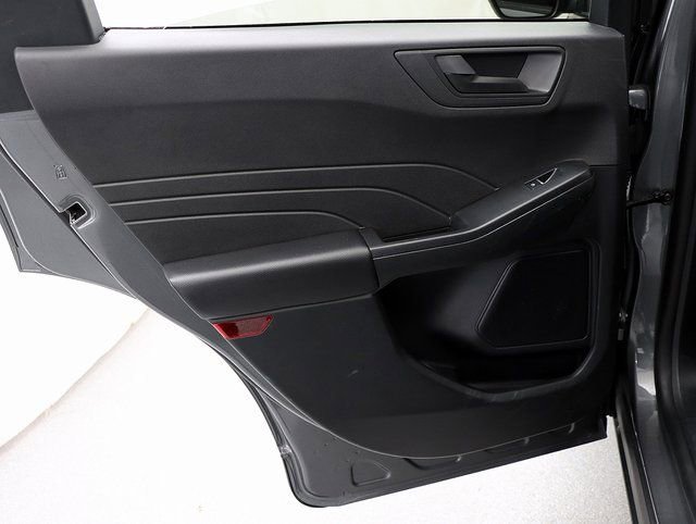 Certified 2025 Ford Escape Active AWD/4WD image 23