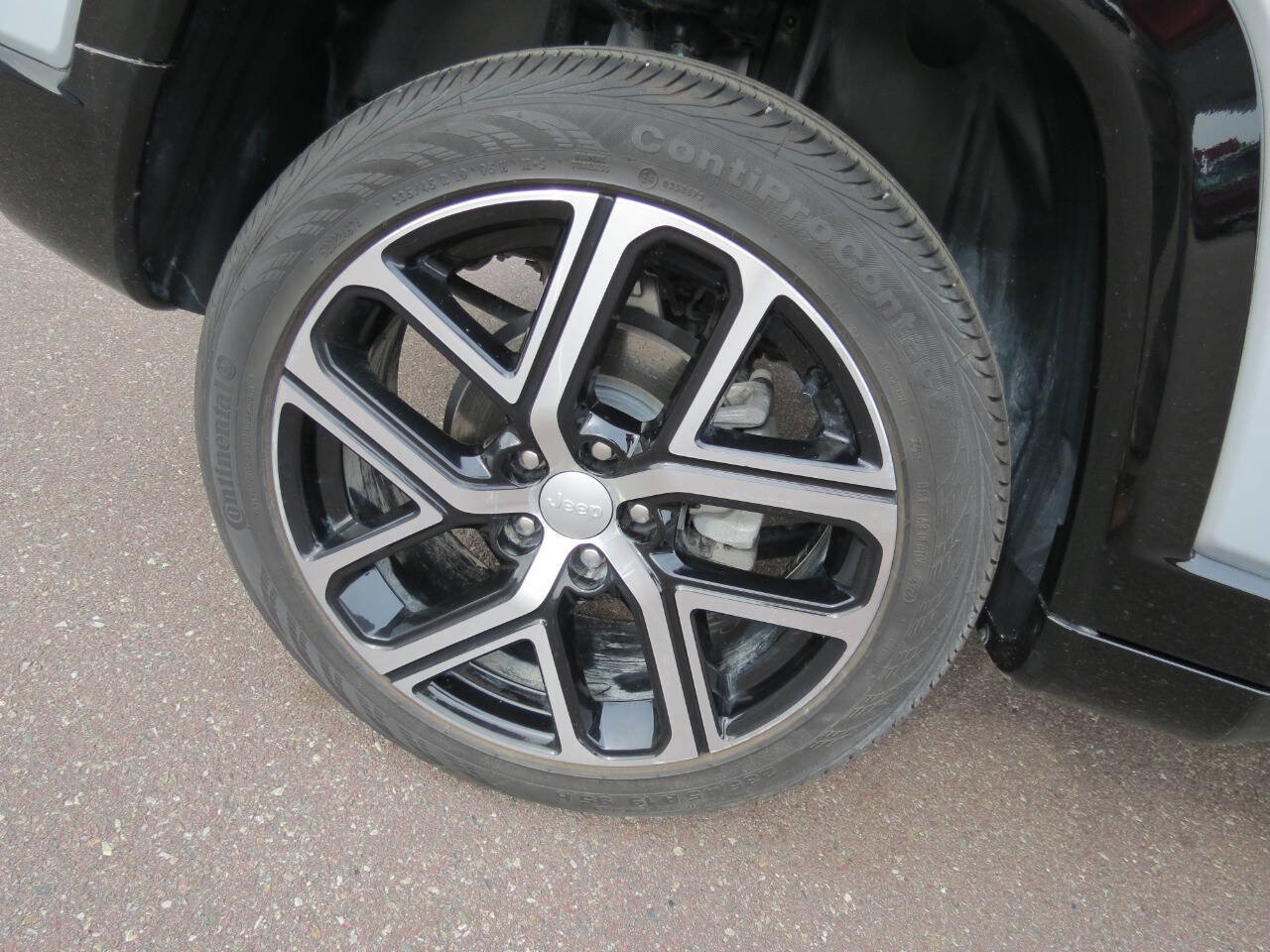 Used 2024 Jeep Compass Limited w/ Elite Group image 6