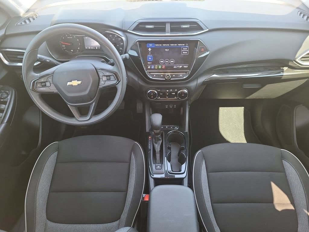 Used 2023 Chevrolet TrailBlazer LT w/ Convenience Package AWD/4WD image 25