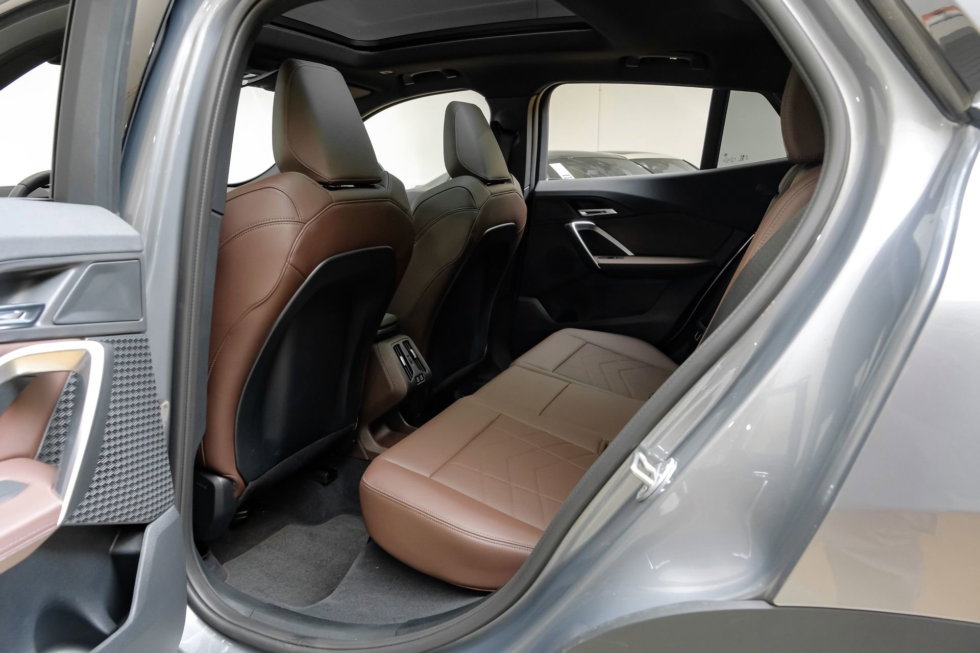 Used 2025 BMW X2 xDrive28i image 40