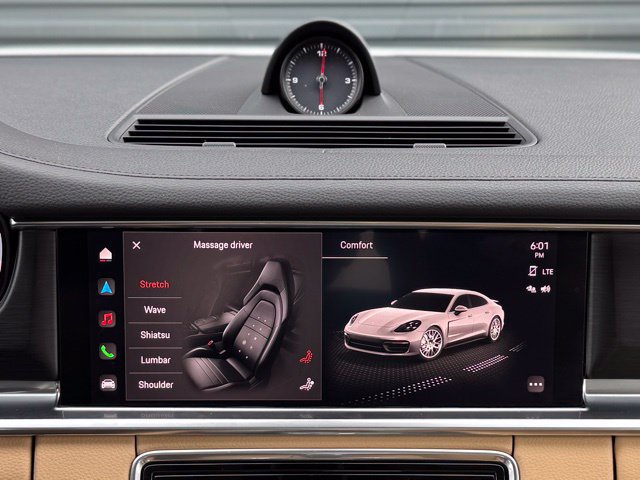 Used 2023 Porsche Panamera 4 Platinum Edition AWD/4WD image 28