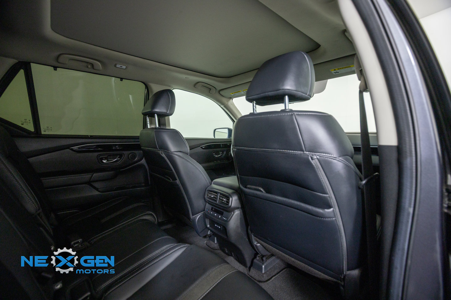 Used 2025 Honda Pilot Touring image 36