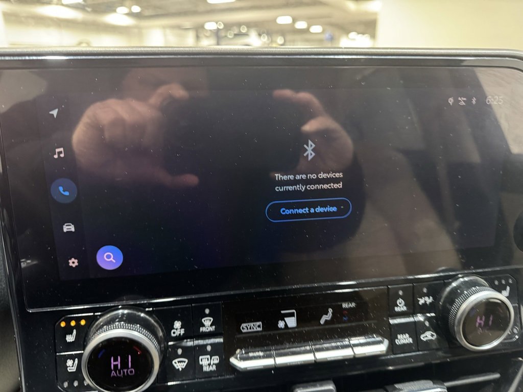 Used 2023 Toyota Highlander L image 16