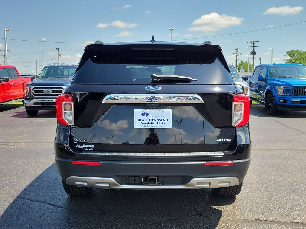 Certified 2023 Ford Explorer XLT w/ Equipment Group 202A AWD/4WD image 5