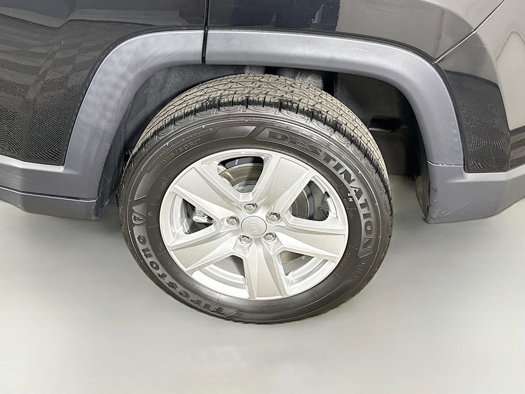 Used 2022 Jeep Compass Latitude w/ Convenience Group image 33