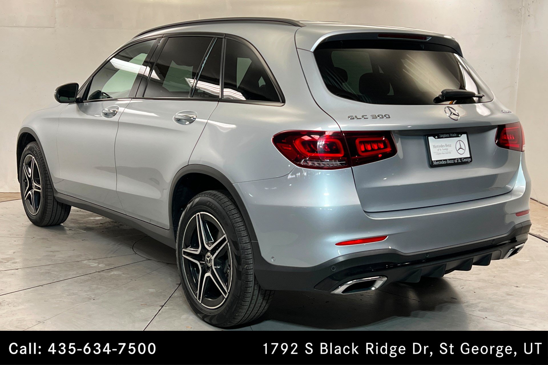 Certified 2022 Mercedes-Benz GLC 300 4MATIC image 3