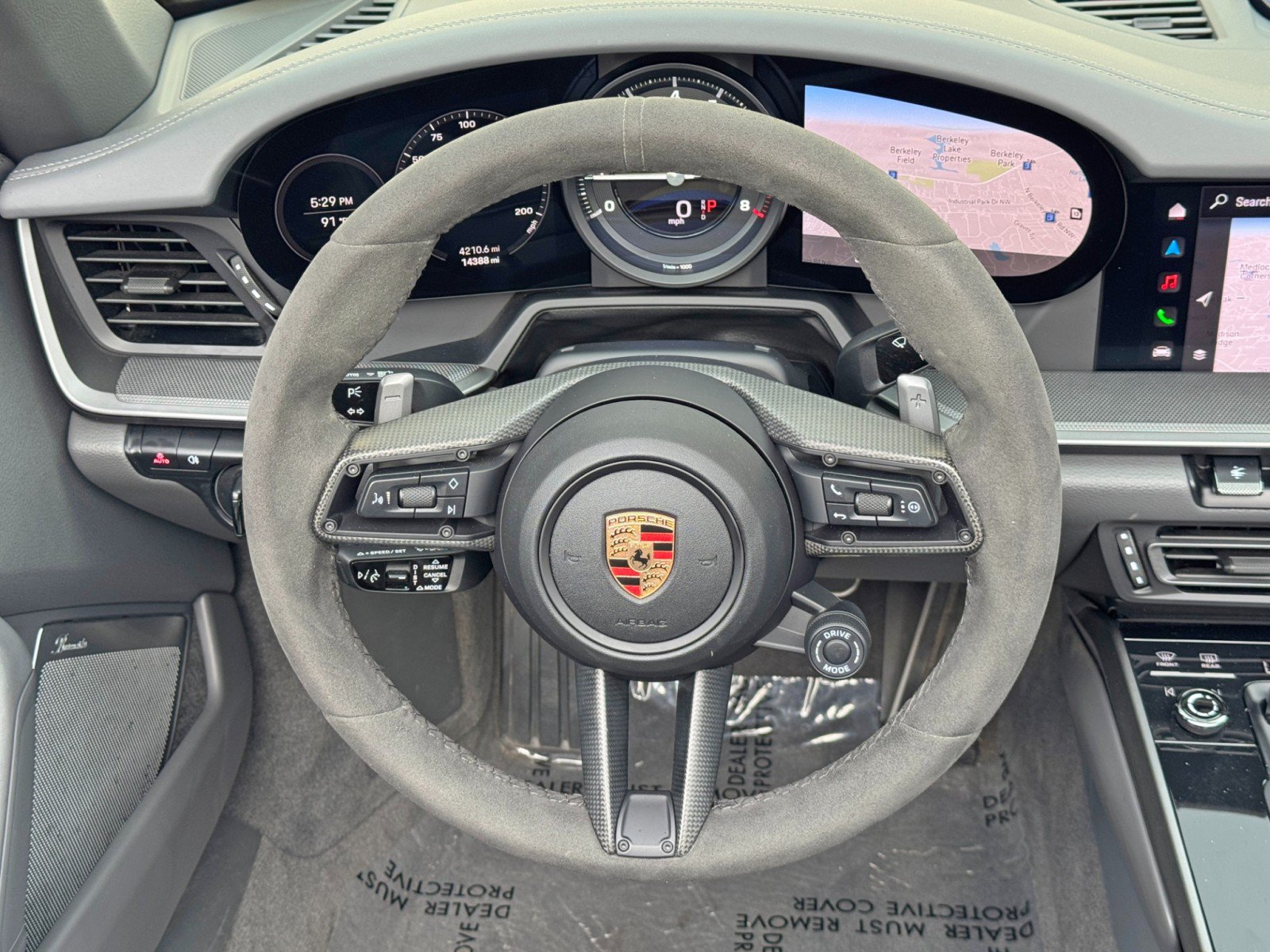 Used 2024 Porsche 911 Carrera w/ Premium Package RWD image 19