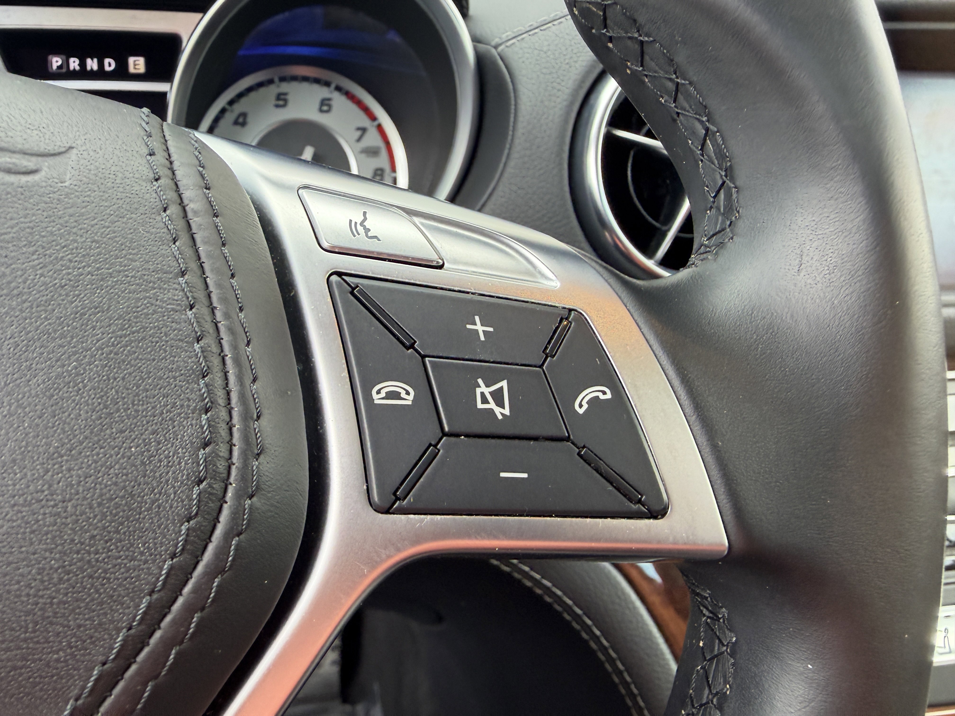 Used 2013 Mercedes-Benz SL 550 image 33