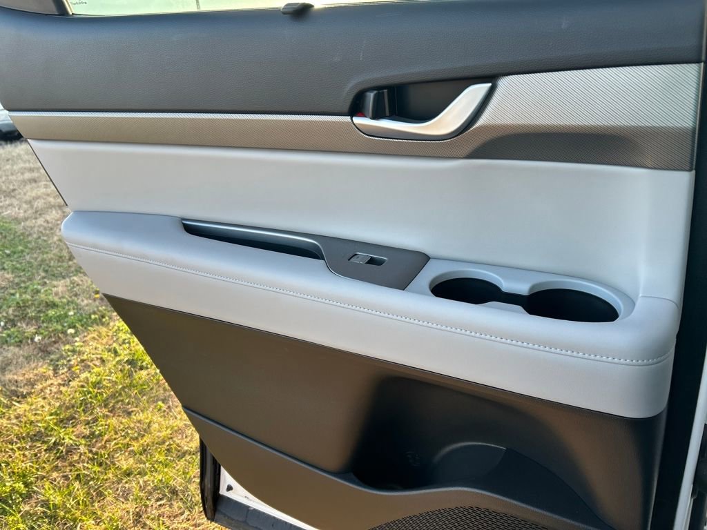 Used 2025 Hyundai Palisade SEL image 18