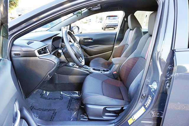 Used 2026 Toyota Corolla SE w/ SE Package FWD image 21