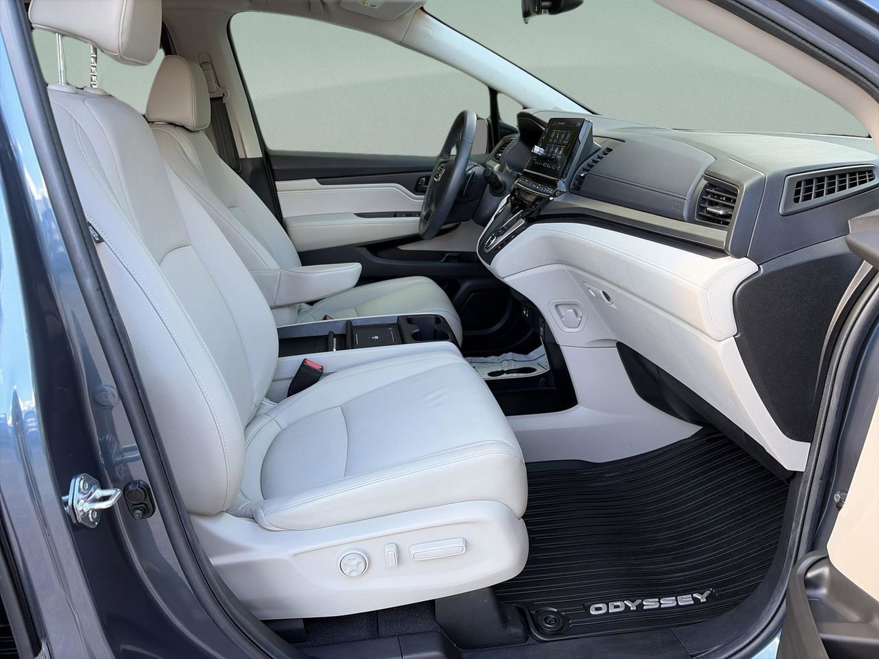 Certified 2025 Honda Odyssey EX-L image 18