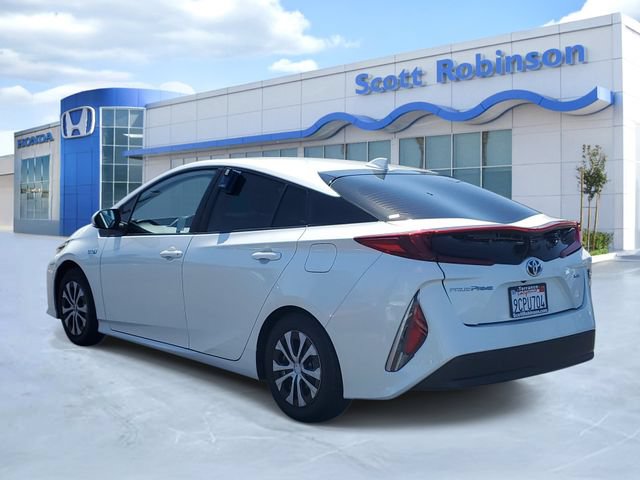Used 2022 Toyota Prius Prime XLE FWD image 3