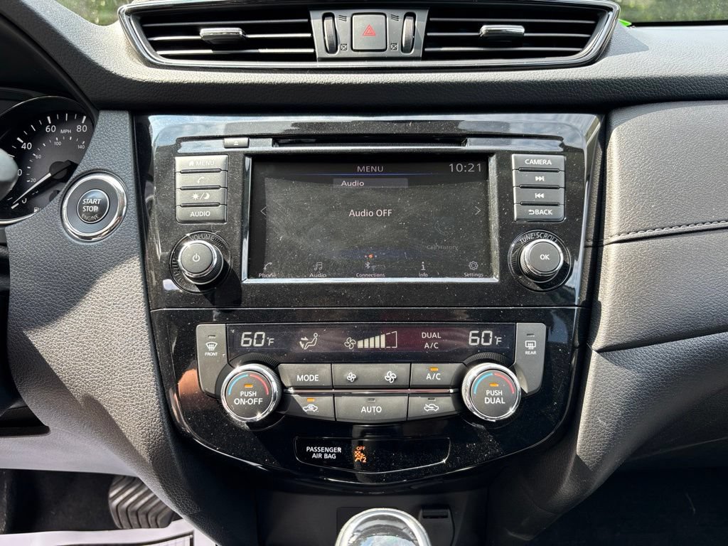 Used 2020 Nissan Rogue SV AWD/4WD image 19