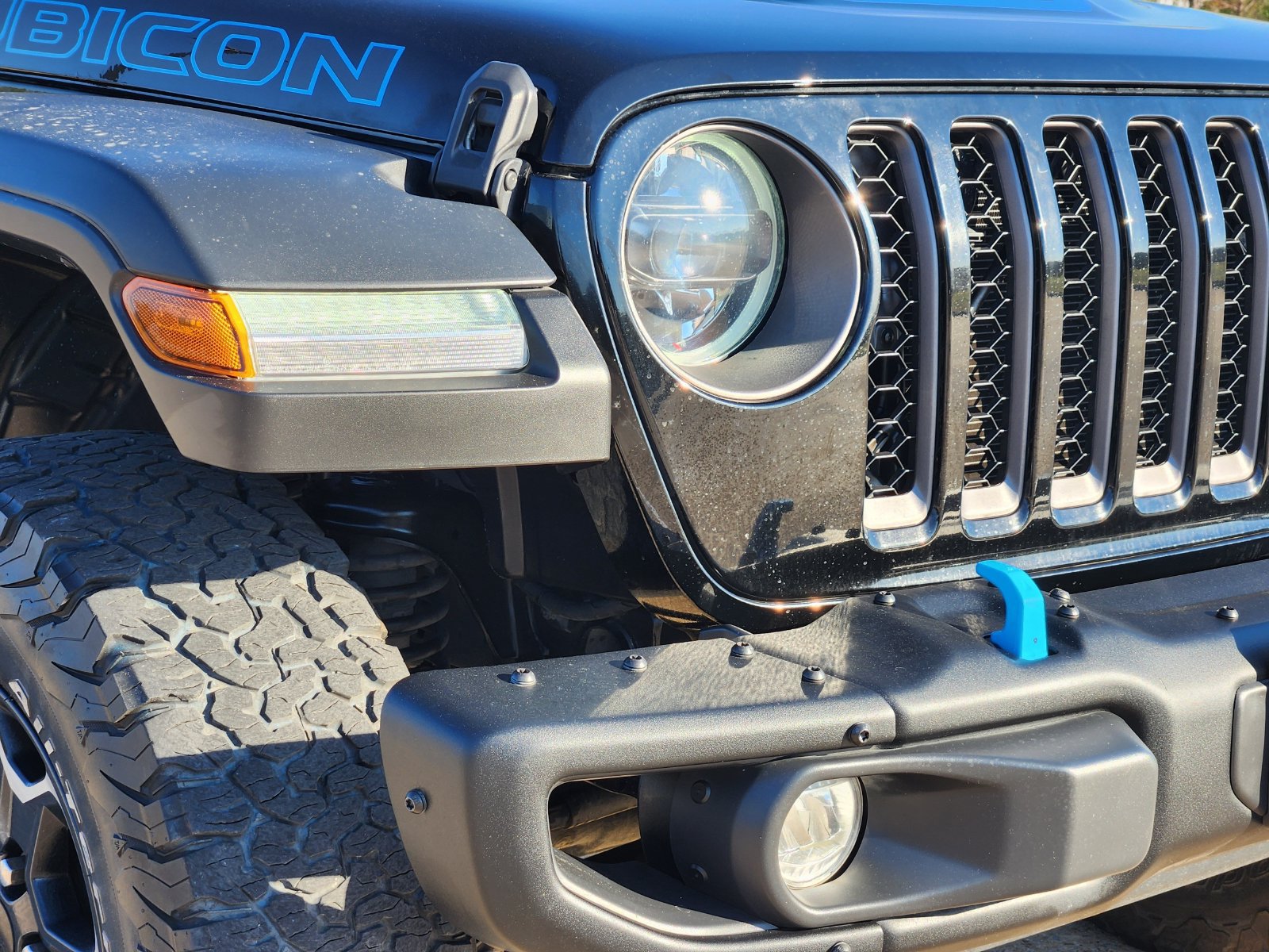 Used 2023 Jeep Wrangler Unlimited Rubicon 4xe w/ Steel Bumper Group AWD/4WD image 9