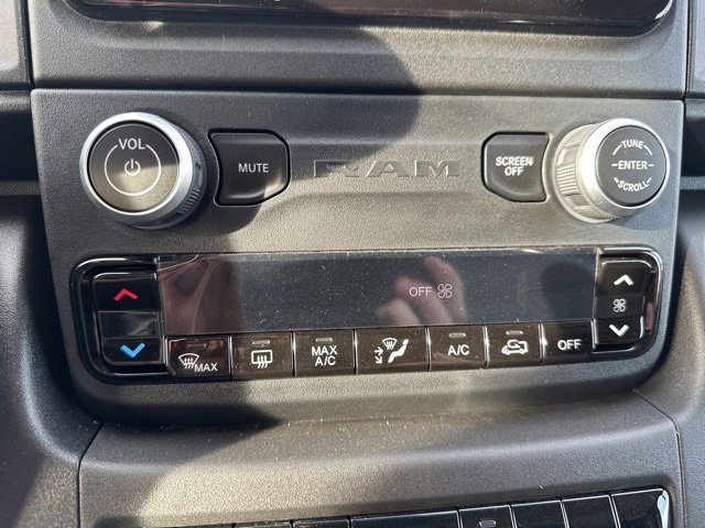 New 2023 RAM ProMaster 1500 w/ Convenience Group FWD image 20