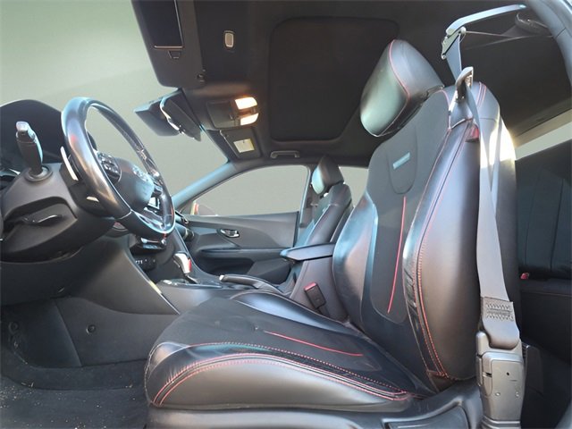 Used 2019 Hyundai Veloster 2.0 Premium image 9