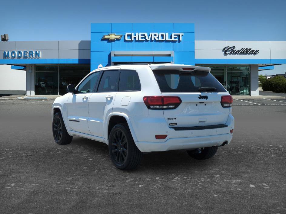 Used 2020 Jeep Grand Cherokee Altitude AWD/4WD image 7