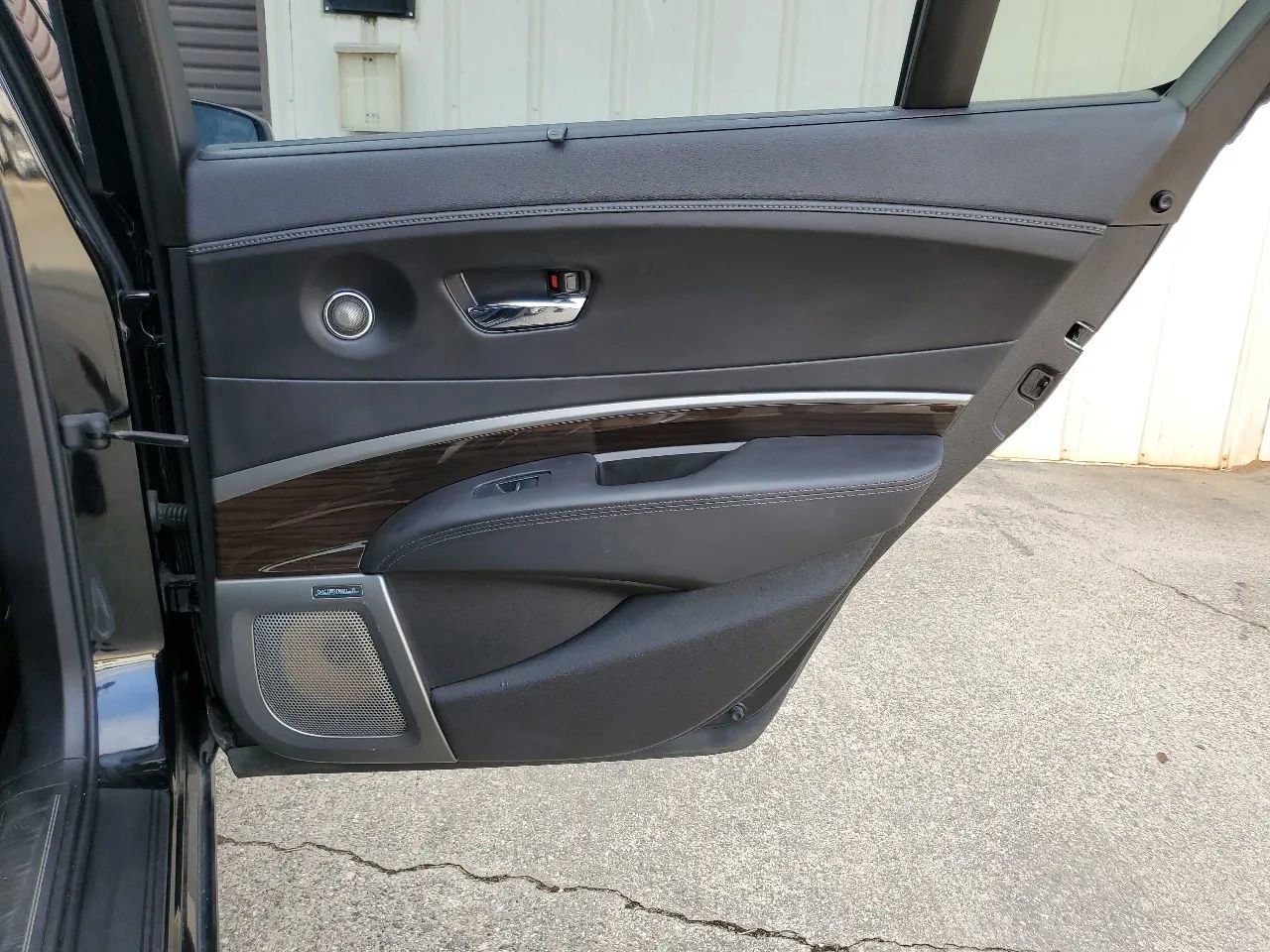 Used 2017 Acura RLX w/ Advance Package image 21