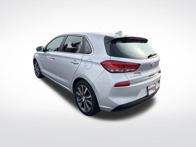 Used 2018 Hyundai Elantra GT image 3