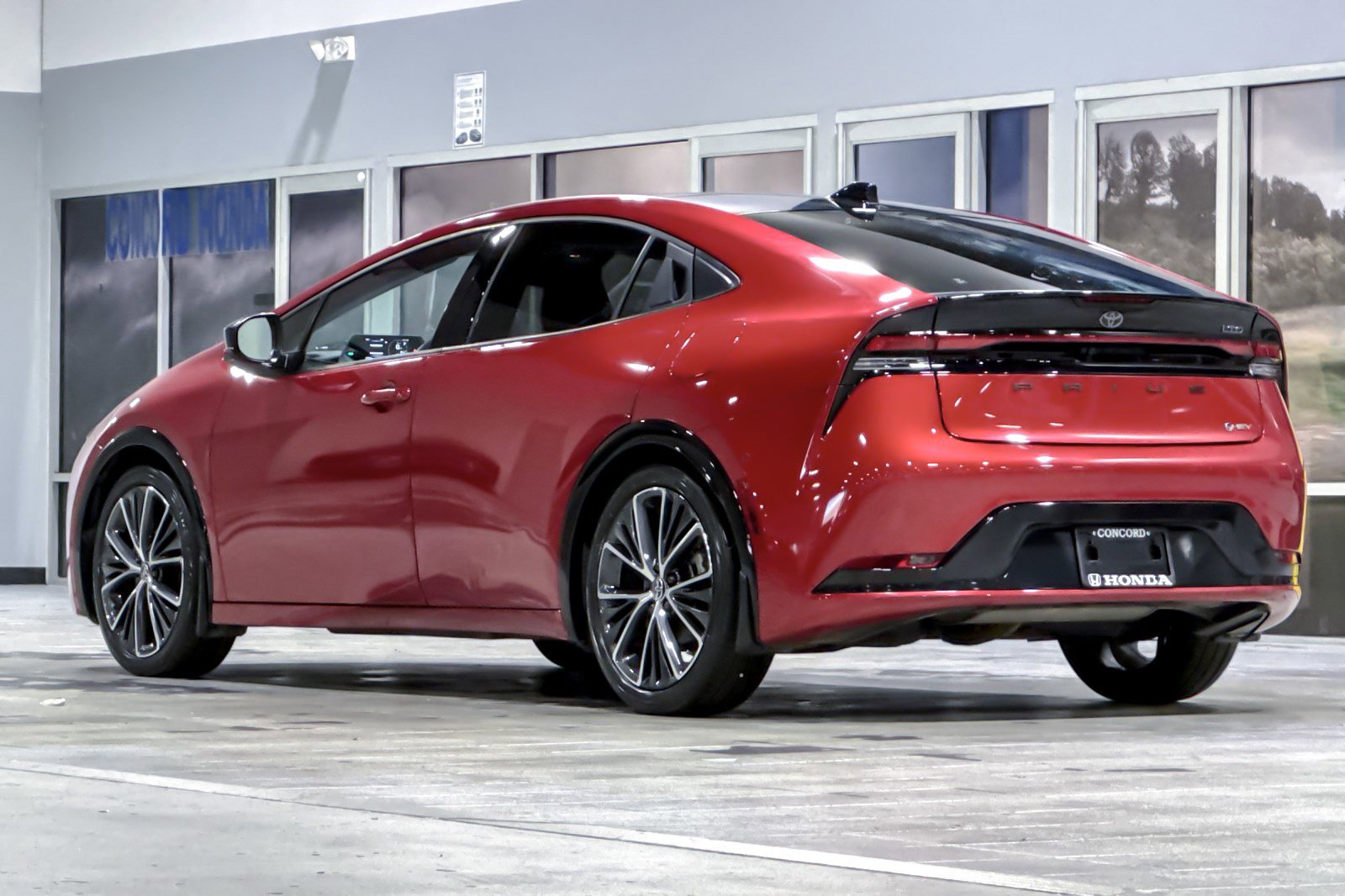 Used 2024 Toyota Prius Limited w/ Limited Premium Package image 3