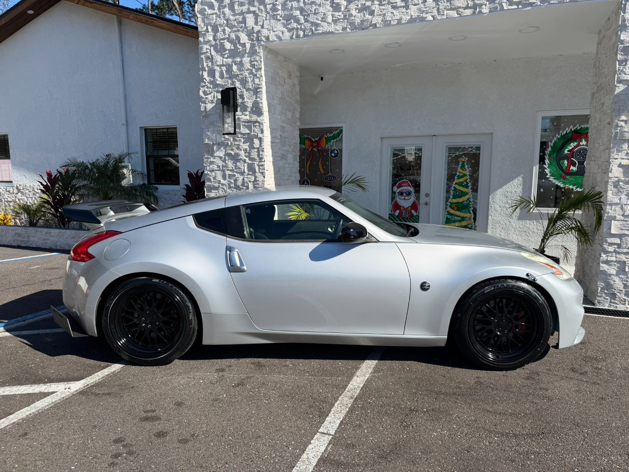 Used 2015 Nissan 370Z 2dr Cpe Manual Sport image 20