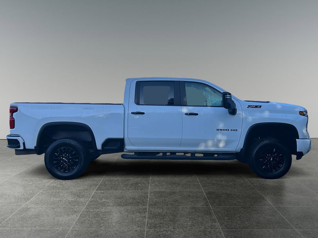 Used 2024 Chevrolet Silverado 3500 LT w/ Z71 Sport Edition image 8