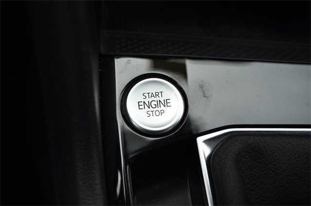 Certified 2023 Volkswagen Taos SE image 16