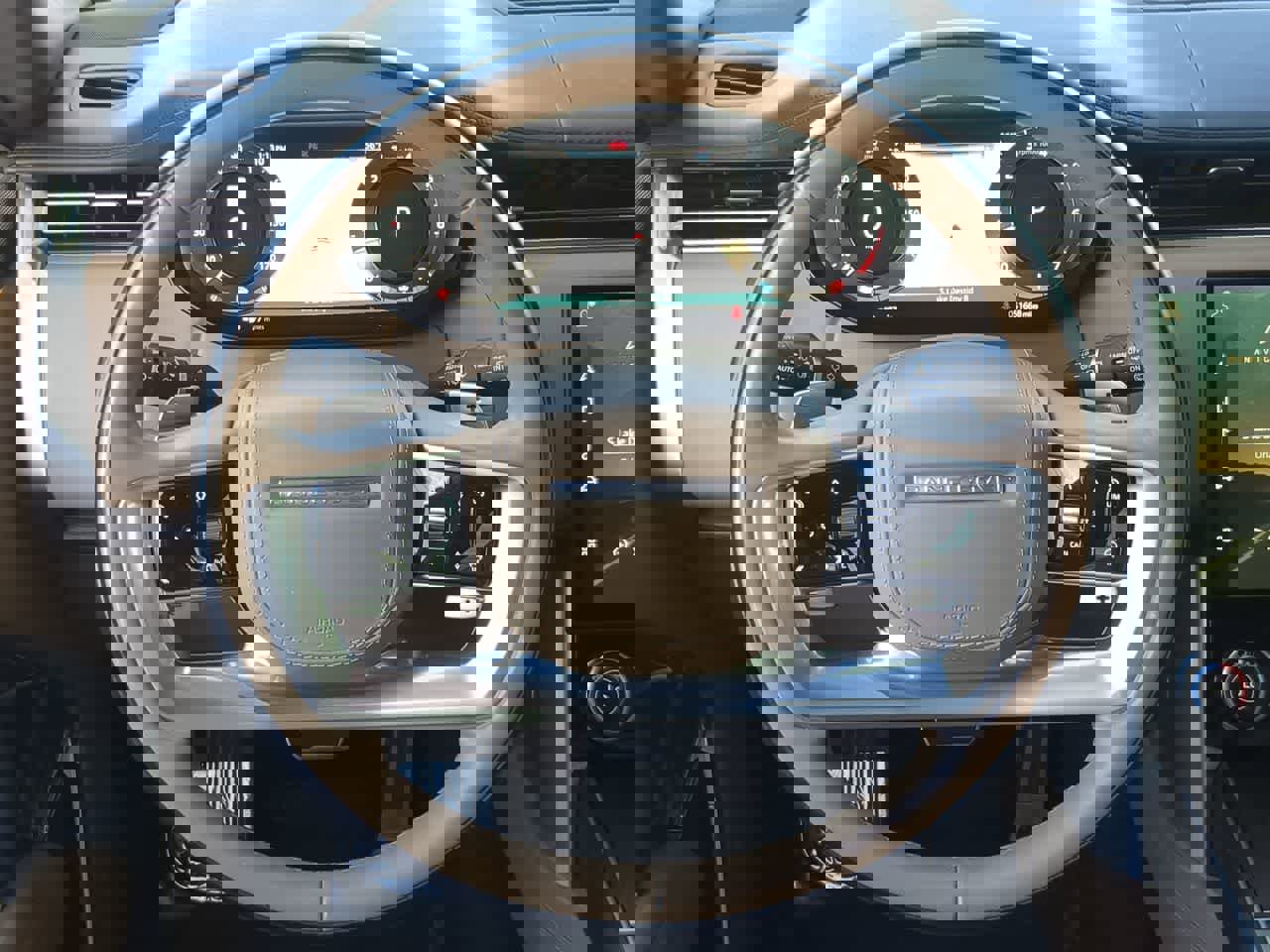 Certified 2023 Land Rover Range Rover Long Wheelbase Autobiography image 24