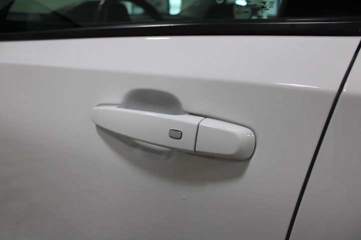 Used 2021 GMC Terrain SLT w/ Elevation Edition AWD/4WD image 16