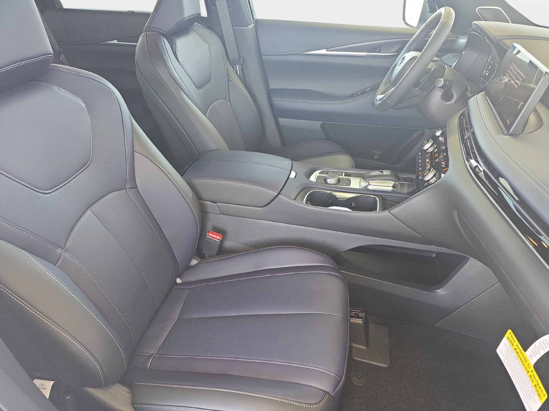 Certified 2026 INFINITI QX60 Sport w/ Dark Cargo Package AWD/4WD image 10
