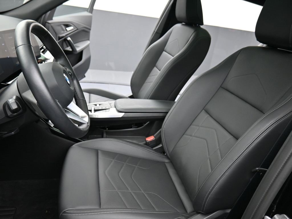 Used 2025 BMW X2 xDrive28i image 10