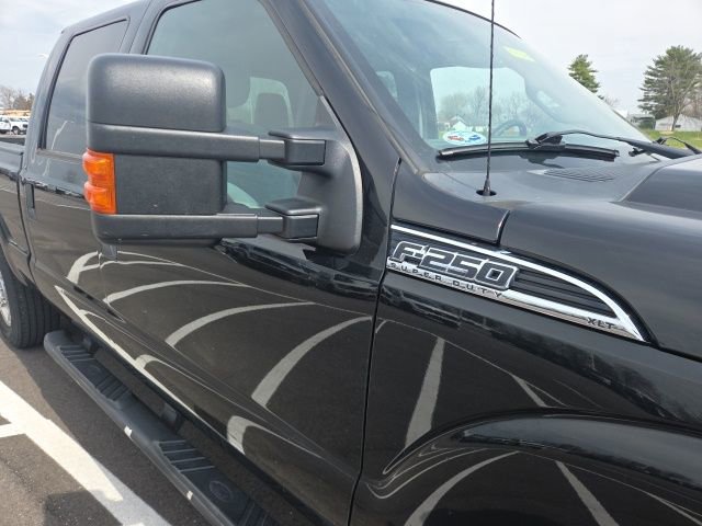 Used 2016 Ford F250 XLT w/ XLT Value Package AWD/4WD image 4