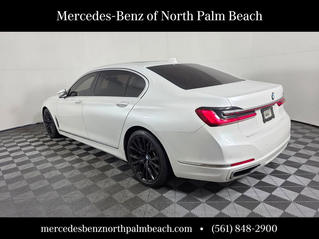 Used 2020 BMW 740i w/ Cold Weather Package image 4